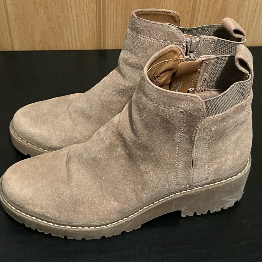 White Mountain Women's Dear Faux Suede Booties Ankle Boots